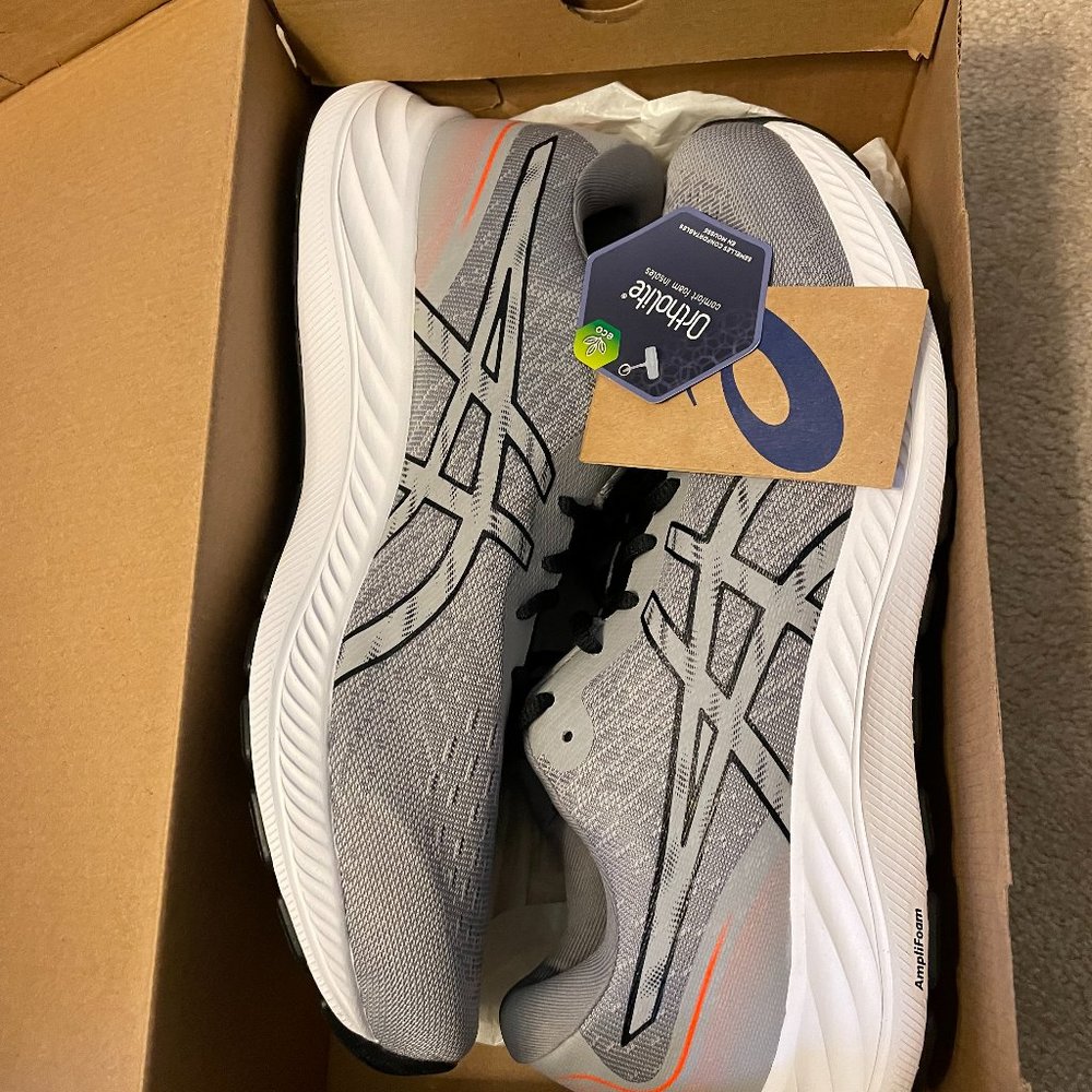 Asics Gel Excite 9 Mens shoes size 11.5